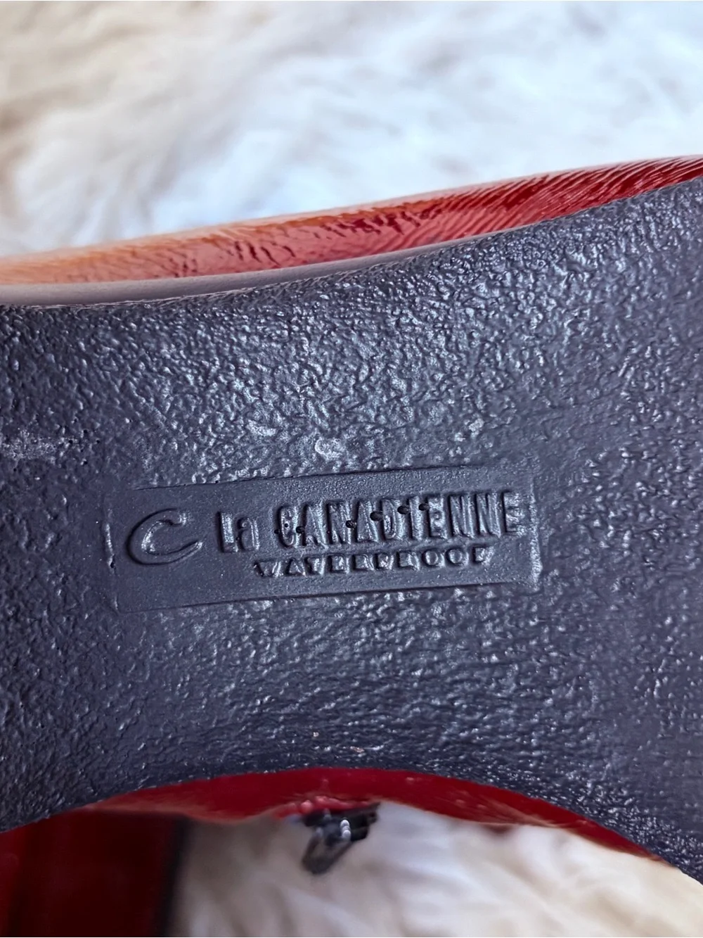 La CANADIENNE waterproof leather